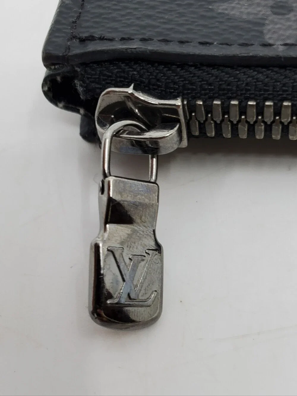 Louis Vuitton Monogram Eclipse Porte Monnale Jour Zip